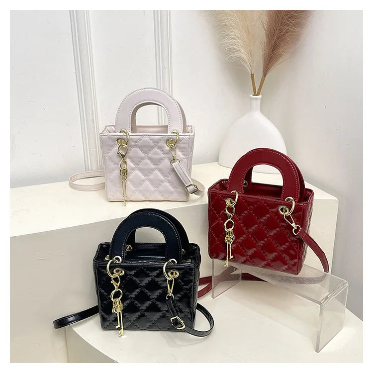 Fashionable texture diamond grid hand-held small square bag women's bag new western-style shoulder bag commuting crossbody bag