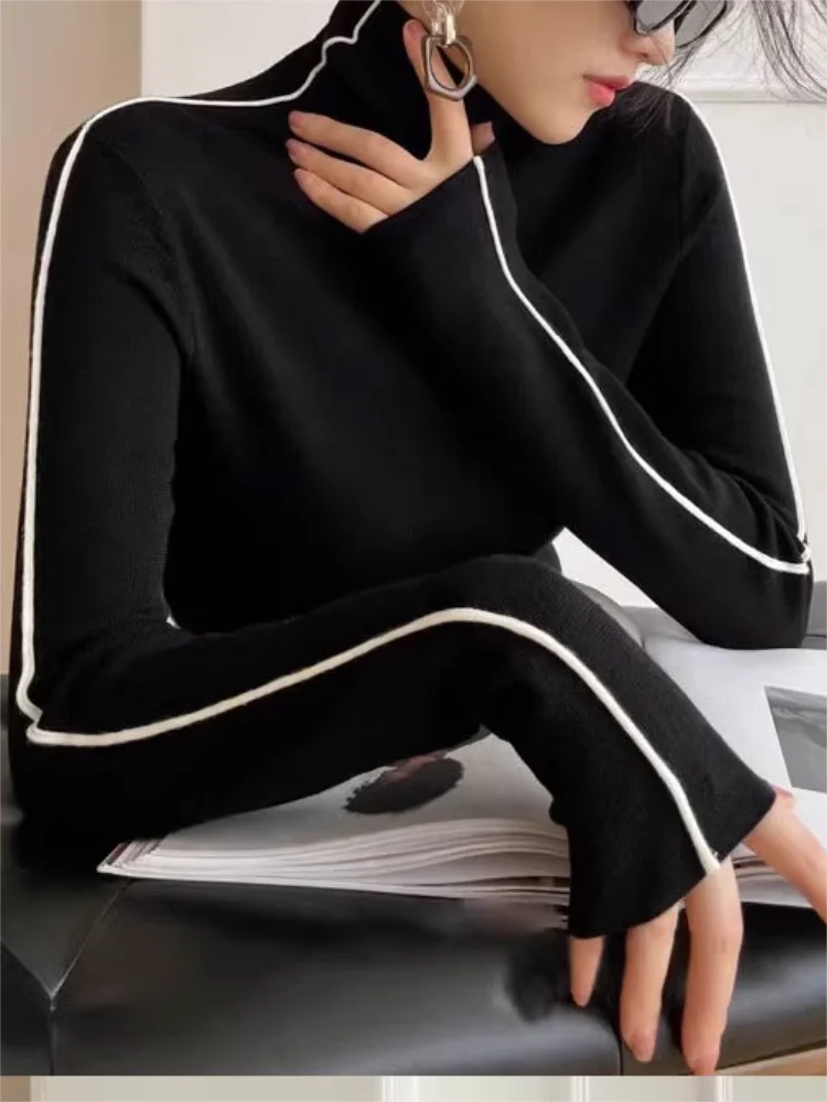 Colour-Block Slim-Fit Turtleneck Top