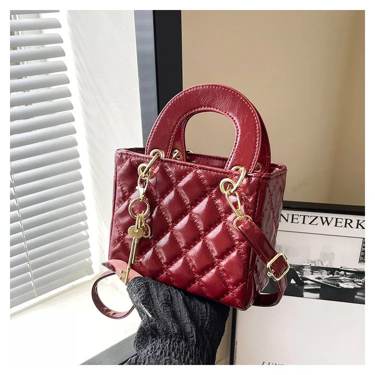 Fashionable texture diamond grid hand-held small square bag women's bag new western-style shoulder bag commuting crossbody bag