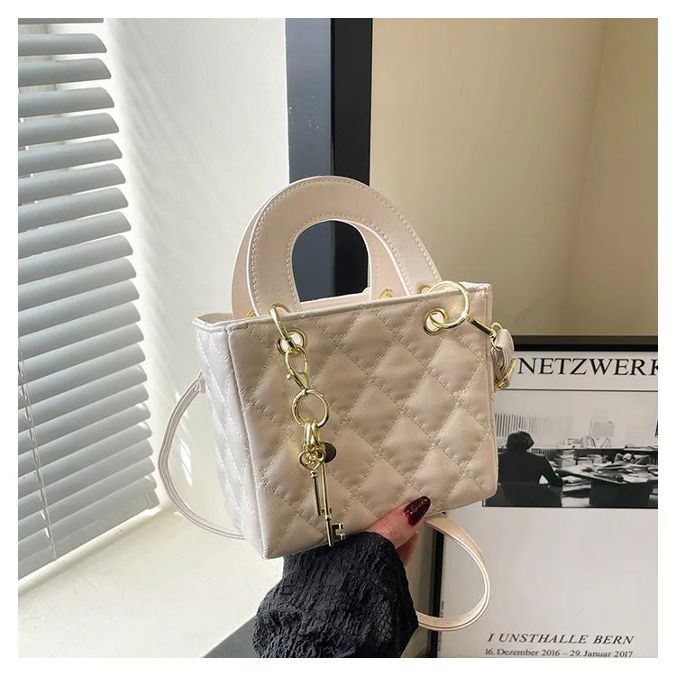 Fashionable texture diamond grid hand-held small square bag women's bag new western-style shoulder bag commuting crossbody bag