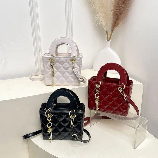Fashionable texture diamond grid hand-held small square bag women's bag new western-style shoulder bag commuting crossbody bag