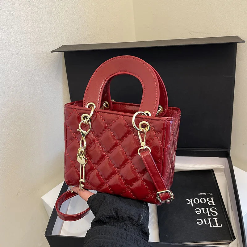 Fashionable texture diamond grid hand-held small square bag women's bag new western-style shoulder bag commuting crossbody bag