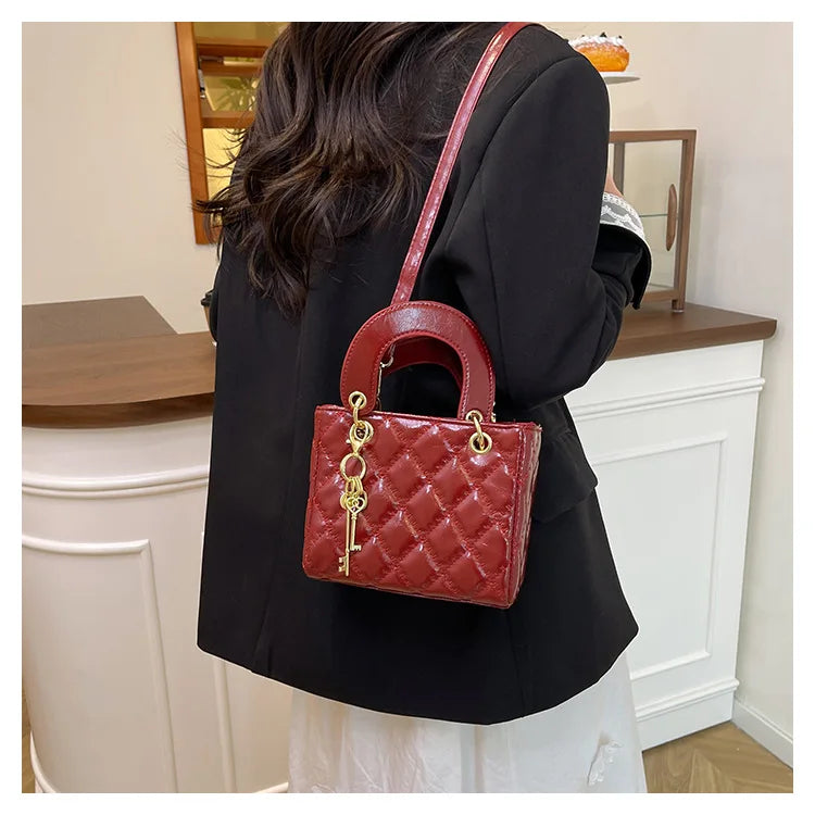 Fashionable texture diamond grid hand-held small square bag women's bag new western-style shoulder bag commuting crossbody bag