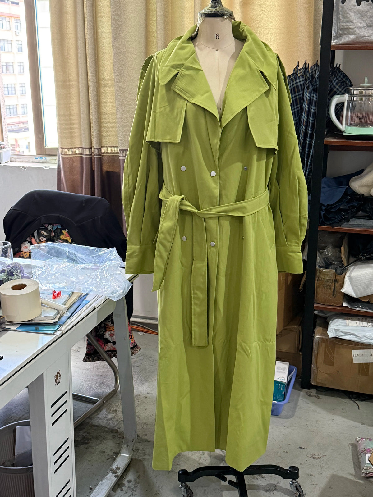 Solid Lace Up Long Trench Coat Women Chic Full Sleeves Lapel Single Breasted Loose Outerwear 2026 Lady Spring High Street Wear