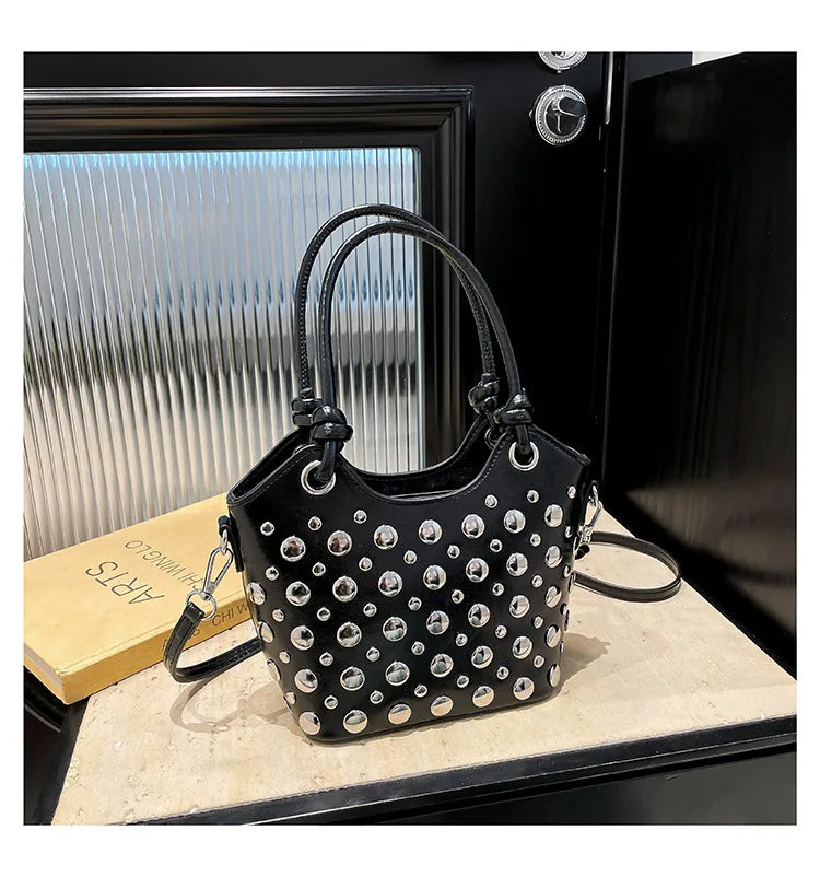 Rivet Shoulder Bags American Style PU Leather Tote Bag Large Capacity Commuting Handbag Messenger Causal Crossbody Commuter Bag